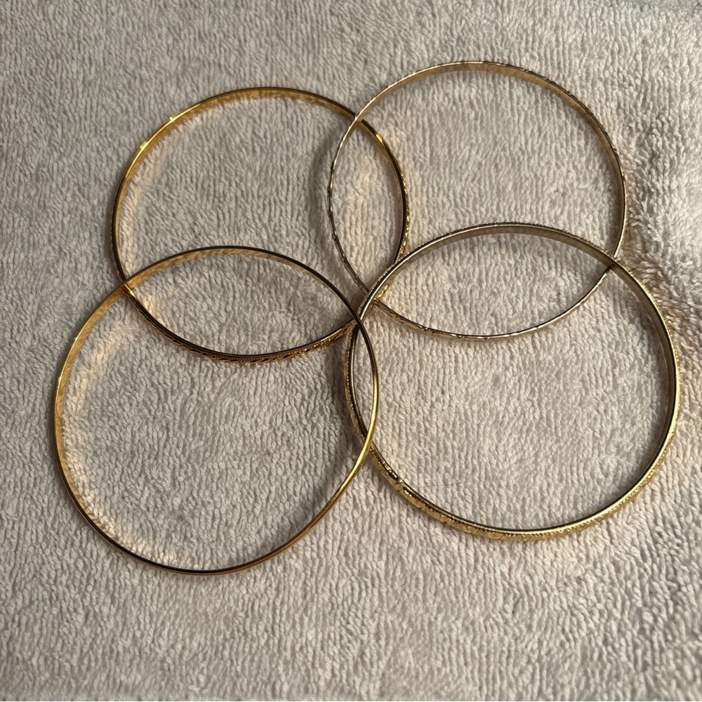 Vintage Bundle 4 Gold Tone Bangle Bracelet, Stacking Textured Retro